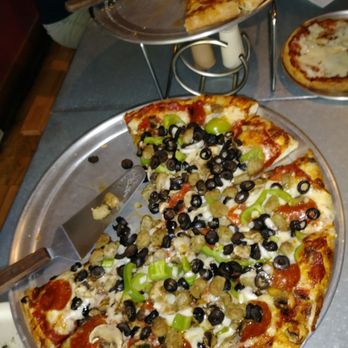 Murphys Pizza Co - Awesome pizza! - Pizza Near Me - Murphys, California
