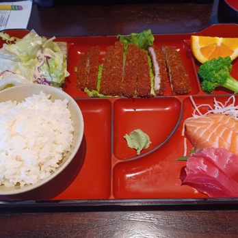 Tomi Sushi - Chicken katsu and sashimi lunch combo - Japanese Near Me - San Jose, California Tomi Sushi - Chicken katsu and sashimi lunch combo - Japanese Near Me - San Jose, California