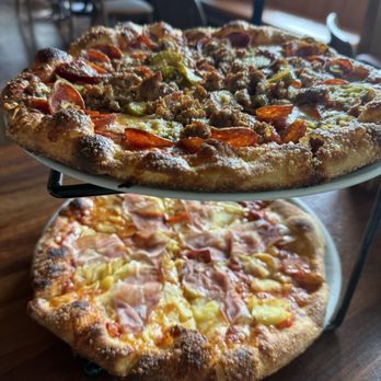 Annesso Pizzeria - Both pizzas - Italian Near Me - Fresno, California Annesso Pizzeria - Both pizzas - Italian Near Me - Fresno, California