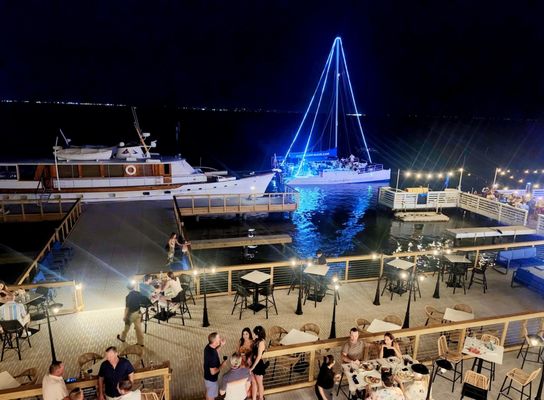 Henrietta's Bayfront Restaurant by null