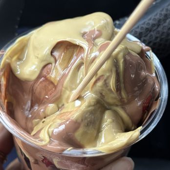 Lily’s Chocolate & Coffee - strawberry chocolate pistachio cup - Coffee & Tea Near Me - Alexandria, Virginia Lily’s Chocolate & Coffee - strawberry chocolate pistachio cup - Coffee & Tea Near Me - Alexandria, Virginia
