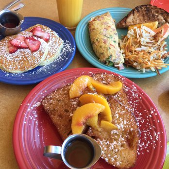 Geraldine's Counter - Full size French toast, half size pancake, and some kind of omelette! - American Near Me - Seattle, Washington Geraldine's Counter - Full size French toast, half size pancake, and some kind of omelette! - American Near Me - Seattle, Washington