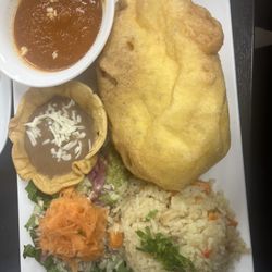 Amanecer Latino - Chili relleno