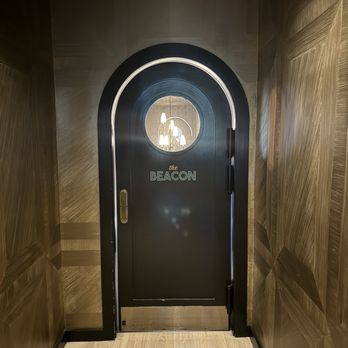 The Beacon - Cocktail Bars Near Me - Sonoma, California