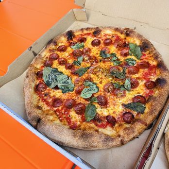 Rose Pizzeria - Pizza Near Me - San Francisco, California