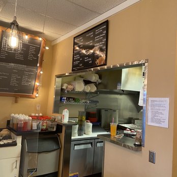 Bubble Crunch - Interior - Bubble Tea Near Me - Portland, Oregon Bubble Crunch - Interior - Bubble Tea Near Me - Portland, Oregon
