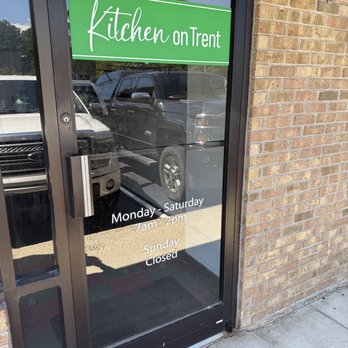 Kitchen On Trent - Main entrance door - Breakfast & Brunch Near Me - New Bern, North Carolina