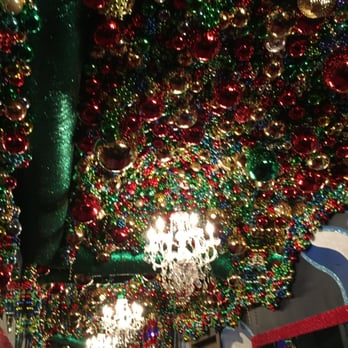 Castle Noel - Ceiling covered in ornaments - Museums Near Me - Medina, Ohio Castle Noel - Ceiling covered in ornaments - Museums Near Me - Medina, Ohio
