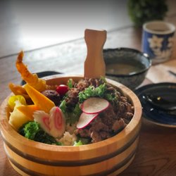 Sushi Raku - "Beef teriyaki BENTO"