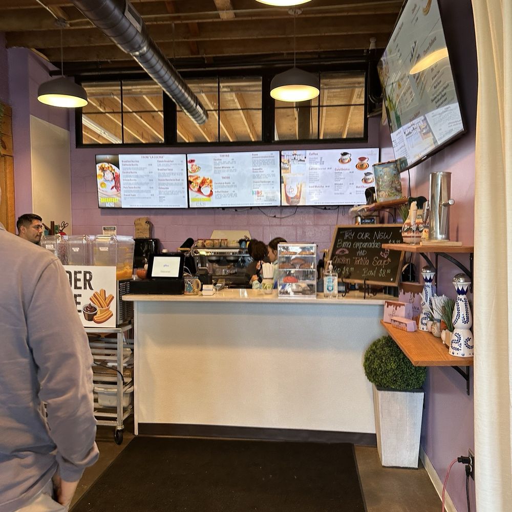Urbana - Inside ordering counter - Desserts Near Me - Greenville, South Carolina Urbana - Inside ordering counter - Desserts Near Me - Greenville, South Carolina