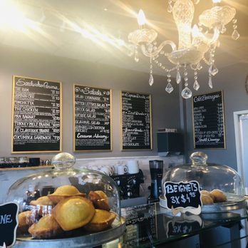 Le Cafe Du Val - No flavor but sugar taste Madeline cookie - Cafes Near Me - Henderson, Nevada