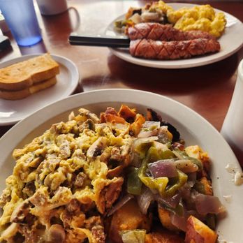 Don's Country Kitchen - Breakfast & Brunch Near Me - Carlsbad, California