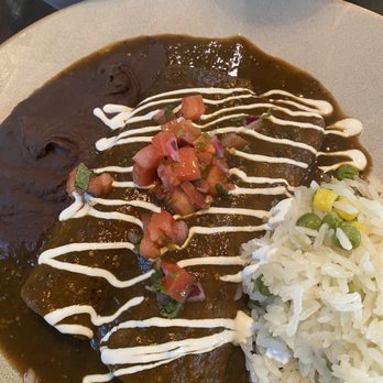 El Alma - Tinga Smoky Tomatillo Chicken Enchiladas - Mexican Near Me - Austin, Texas El Alma - Tinga Smoky Tomatillo Chicken Enchiladas - Mexican Near Me - Austin, Texas