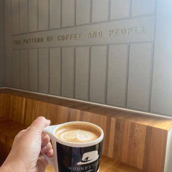 Houndstooth Coffee Sylvan 30 - Chocolate latte - Coffee & Tea Near Me - Dallas, Texas Houndstooth Coffee Sylvan 30 - Chocolate latte - Coffee & Tea Near Me - Dallas, Texas