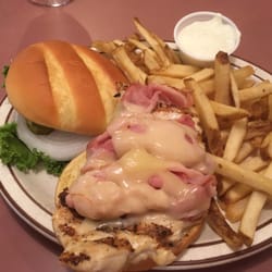 Restaurants In Tillamook Yelp Rendezvous Bar Grill