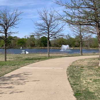 Russell Creek Park - POND - Parks Near Me - Plano, Texas