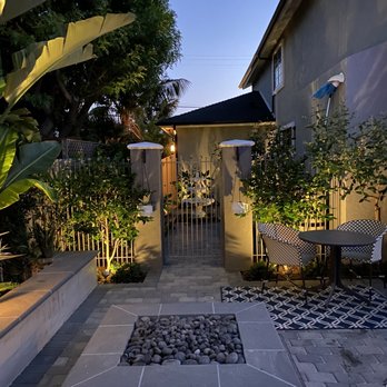 Orange County Tree Services - Entry to guest courtyard - Tree Services Near Me Orange County Tree Services - Entry to guest courtyard - Tree Services Near Me