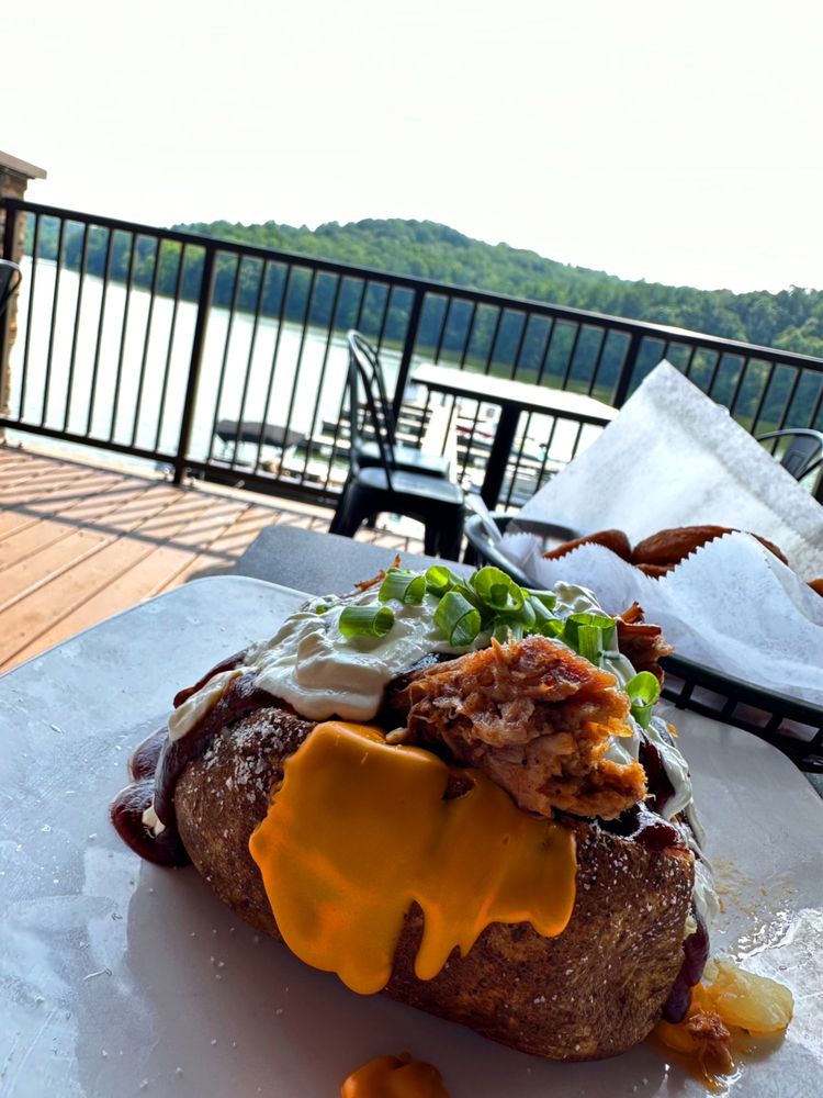 WATERS EDGE KITCHEN + BAR CLOSED Updated May 2024 33 Photos & 11