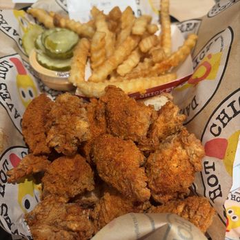Dave's Hot Chicken - Chicken Shop Near Me - Claremont, California Dave's Hot Chicken - Chicken Shop Near Me - Claremont, California