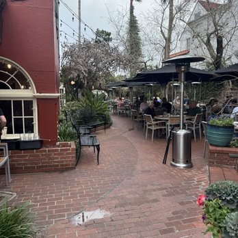 Harry's Seafood Bar & Grille - Outside - Seafood Near Me - St Augustine, Florida