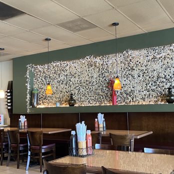 Saigon Star - Interior (right side) so clean! - Vietnamese Near Me - San Diego, California