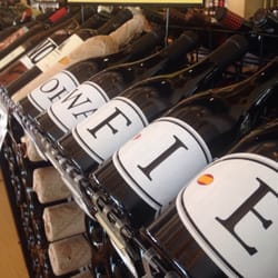 Vintage Wine Market - Location Wines!