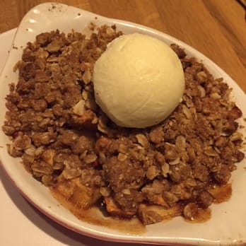 True Food Kitchen - Spiced apple and goji berry crumble - New American Near Me - Denver, Colorado True Food Kitchen - Spiced apple and goji berry crumble - New American Near Me - Denver, Colorado