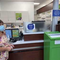 Safeway Pharmacy - Here for Covid shot.