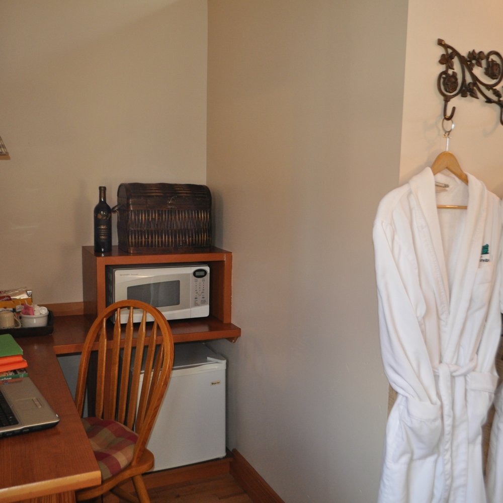 Swan Hotel - Work/Kitchen nook. - Hotels Near Me - Port Townsend, Washington