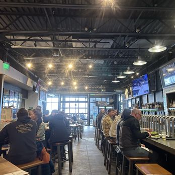 10 Barrel Brewing - East Side Bend - Breweries Near Me - Bend, Oregon 10 Barrel Brewing - East Side Bend - Breweries Near Me - Bend, Oregon