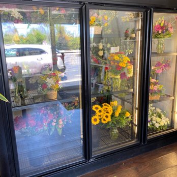 Magnolias Flower Shop - Floral Designers Near Me - Stuart, Florida Magnolias Flower Shop - Floral Designers Near Me - Stuart, Florida