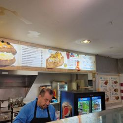 R.R Gyros & Potatoes