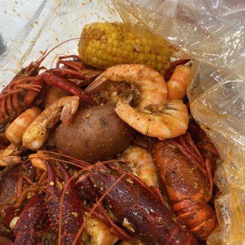 The Shake Seafood - Shrimp with no head and crawfish combo - Seafood Near Me - Philadelphia, Pennsylvania The Shake Seafood - Shrimp with no head and crawfish combo - Seafood Near Me - Philadelphia, Pennsylvania