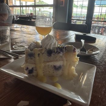 Vintage Brewing - Lemon Mascarpone Cake - Brewpubs Near Me - Sauk City, Wisconsin