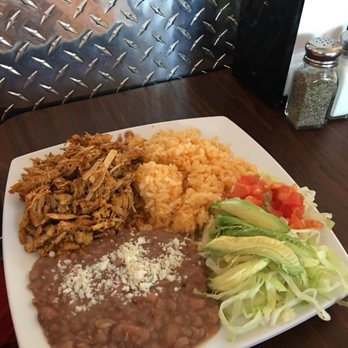 El Huarache Mexicano - Chochinita pibil plate - Mexican Near Me - Shakopee, Minnesota El Huarache Mexicano - Chochinita pibil plate - Mexican Near Me - Shakopee, Minnesota
