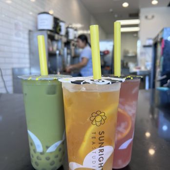 Sunright Tea Studio - San Bernardino - Sunright , matcha with oolong and grapefruit tea - Bubble Tea Near Me - San Bernardino, California Sunright Tea Studio - San Bernardino - Sunright , matcha with oolong and grapefruit tea - Bubble Tea Near Me - San Bernardino, California