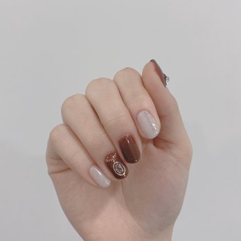 Tinailery - Nail Salons Near Me - Brookline MA, Massachusetts