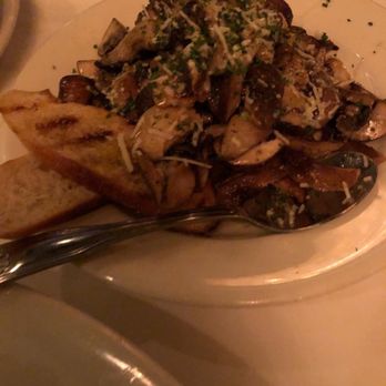 Morton's The Steakhouse - Steakhouses Near Me - Hackensack, New Jersey