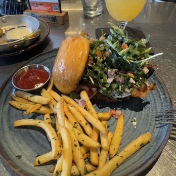 Eureka! - Fig burger also got a bacon cheeseburger and shared both but forgot to take a picture - American Near Me - Mountain View, California Eureka! - Fig burger also got a bacon cheeseburger and shared both but forgot to take a picture - American Near Me - Mountain View, California