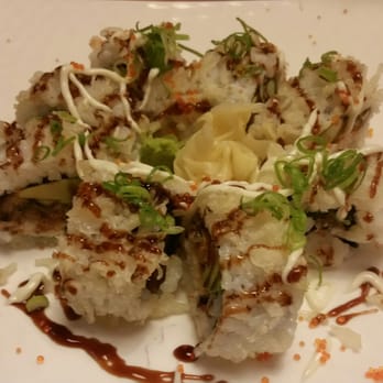 Mikado - Westside - Crispy roll - Japanese Near Me - Edmonton, Alberta