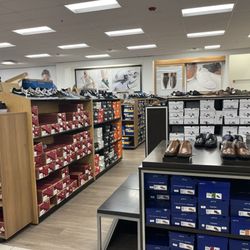 Kohl's - Shoe department