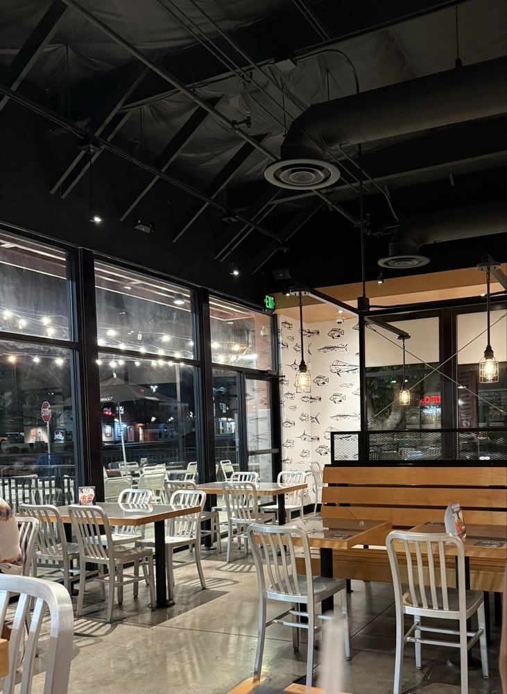 California Fish Grill