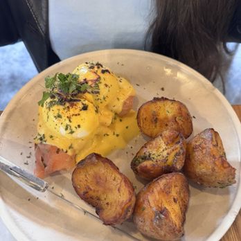 Sunny Side Breakfast - Salmon Eggs Benedict - Breakfast & Brunch Near Me - Sacramento, California Sunny Side Breakfast - Salmon Eggs Benedict - Breakfast & Brunch Near Me - Sacramento, California
