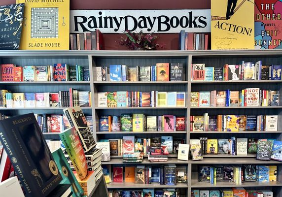 Rainy Day Books by null
