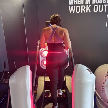 Lux Body Space - Burn triple the calories in less time. - Body Contouring Near Me - Wheaton, Illinois Lux Body Space - Burn triple the calories in less time. - Body Contouring Near Me - Wheaton, Illinois