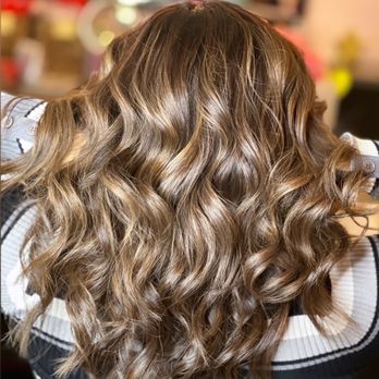 Rafi Hairstylist - Balayage and haircut - Hair Stylists Near Me - Porter ranch , California Rafi Hairstylist - Balayage and haircut - Hair Stylists Near Me - Porter ranch , California