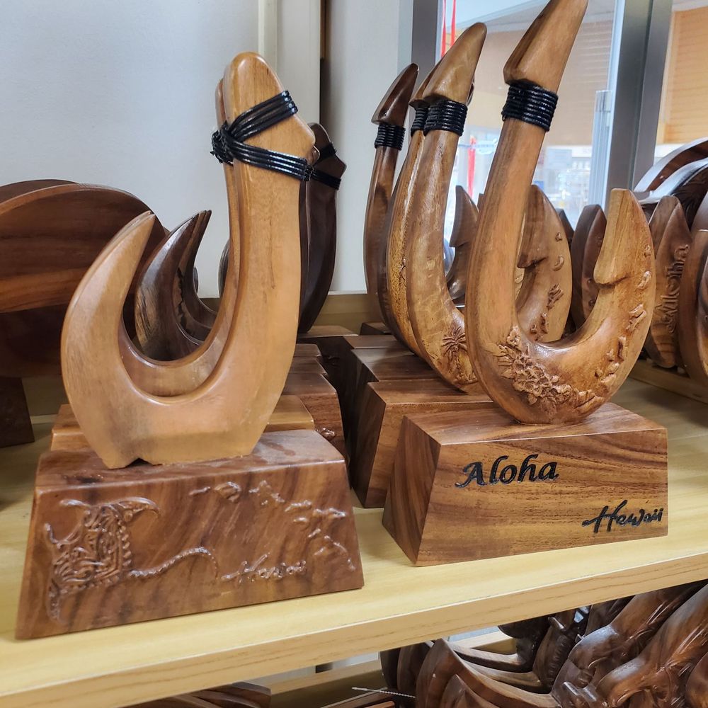 Hale Koa Post Exchange - Convenience Stores Near Me - Honolulu, Hawaii