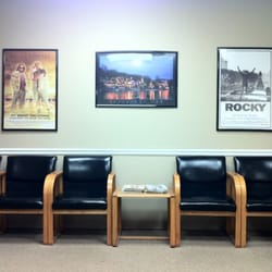 Arthur W Greenfield, DDS - Waiting room.