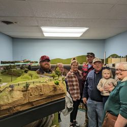 Roundhouse Electric Trains - Family coming all the way from Oklahoma to check out the store and layouts.