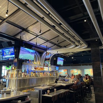Yard House - New American Near Me - Wayne, New Jersey